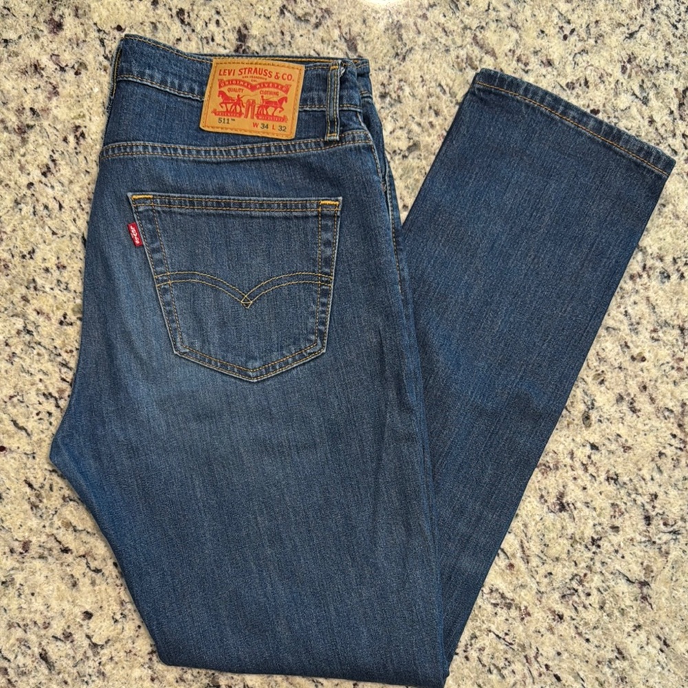 Levi's Bootcut Blue Jeans with Classic Styling
